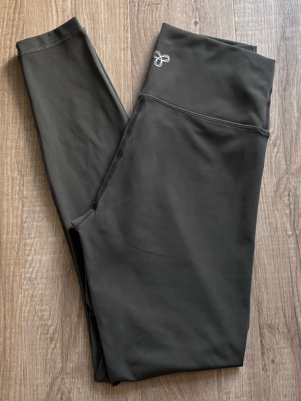 TNA High Waist Leggings in Olive Green 27”